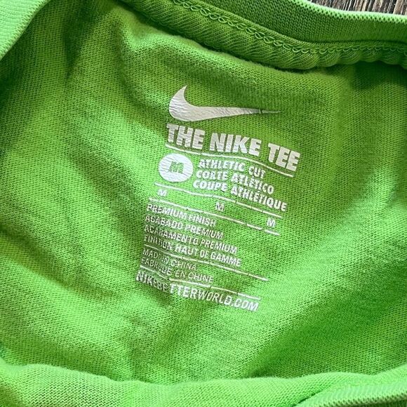 Nike Kids Lime Green Athletic Cut Short Sleeve Graphic T-Shirt Size M - Picture 2 of 4